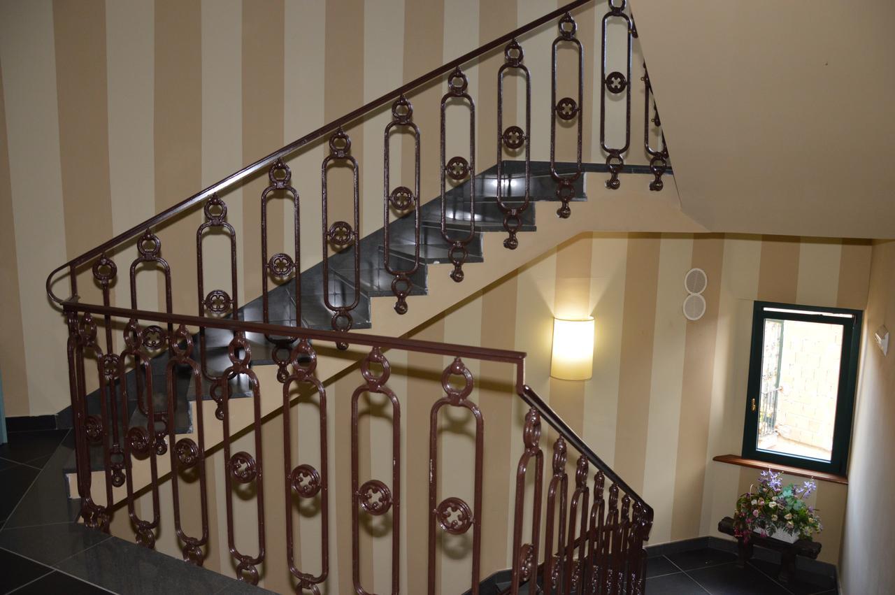 Roccamonfina Palace Hotel Экстерьер фото