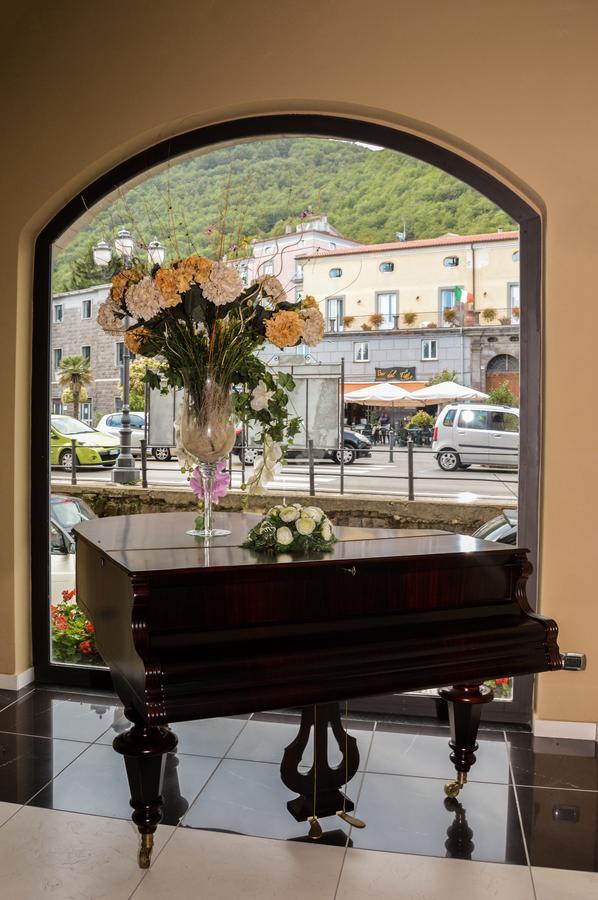 Roccamonfina Palace Hotel Экстерьер фото